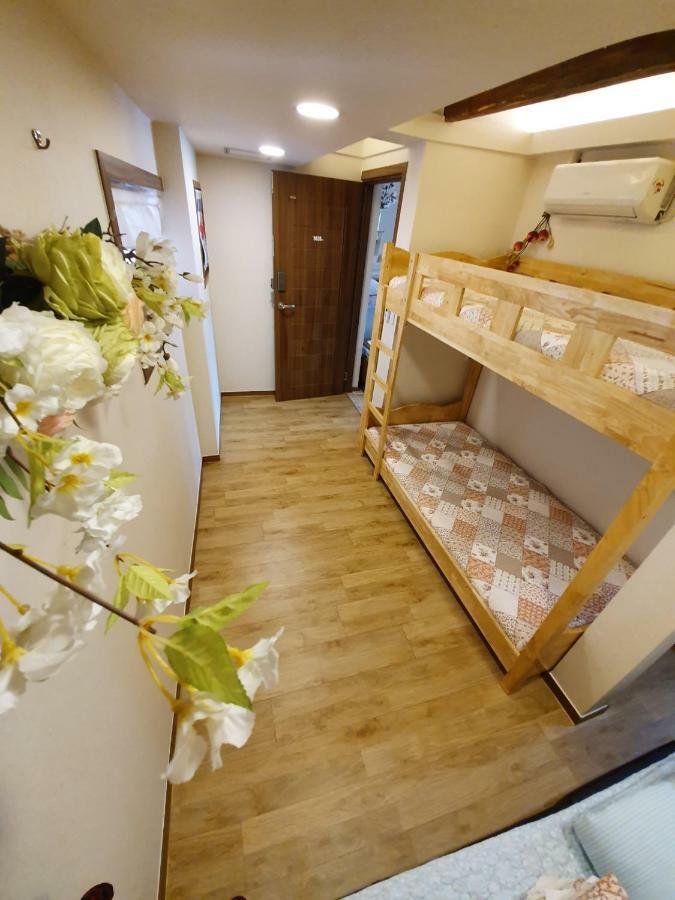 Eunhaengro 86.2 Hotell Jeonju Eksteriør bilde